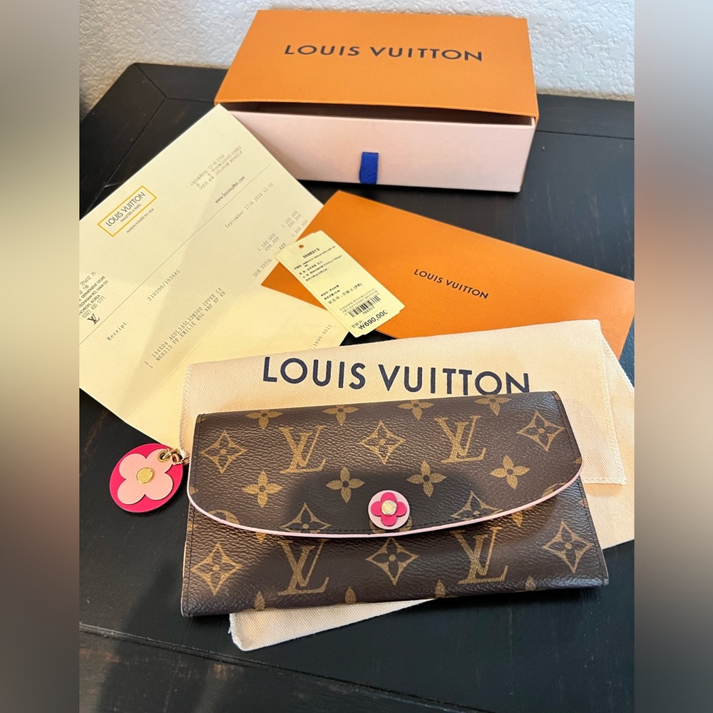 Limited edition LOUIS vuitton monogram Emilie bloom wallet